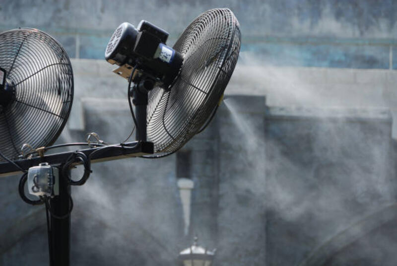 kipas fogging - spray fan potret stok, foto, &amp; gambar bebas royalti