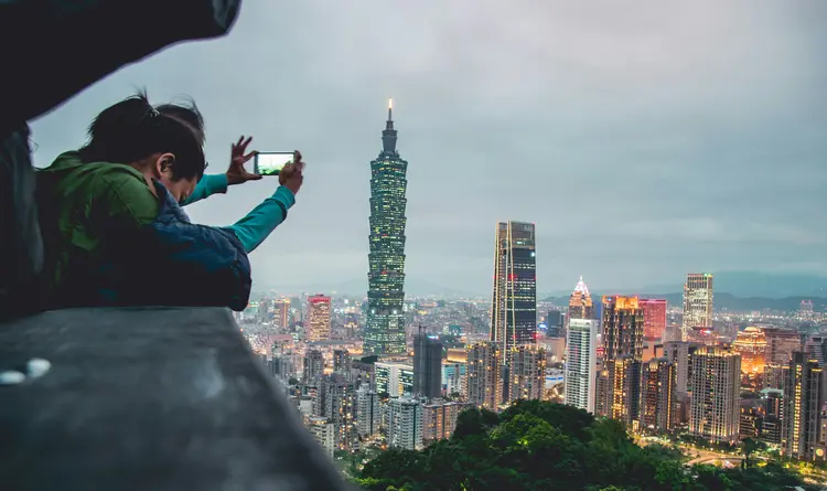 Stop Bayar Roaming Mahal! Ini Cara Paling Cerdas Kontrol Budget Internet Saat Liburan di Asia