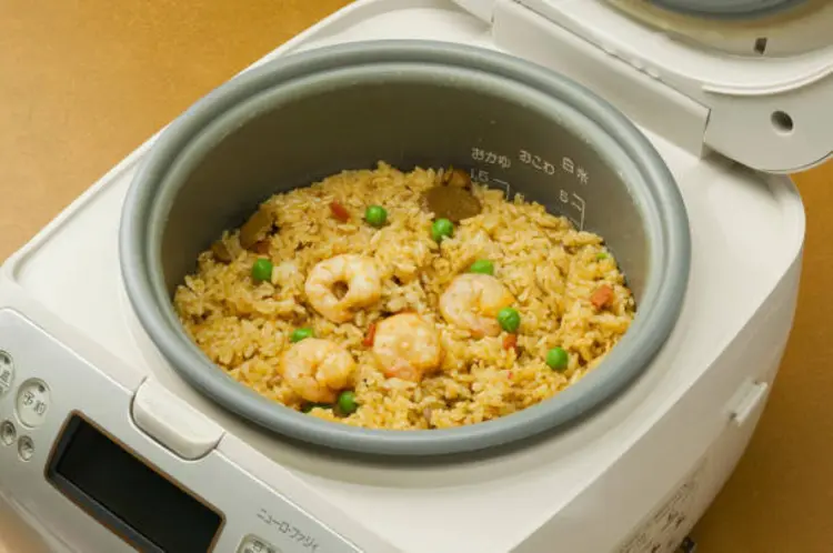 5 Menu Praktis Selain Nasi Biasa yang Bisa Dimasak di Rice Cooker