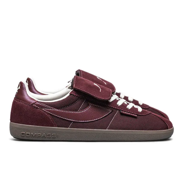 Sepatu Compass Tribune Away Maroon
