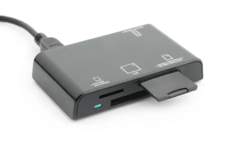 Fungsi dan Cara Pakai Card Reader di Laptop agar Transfer Data Praktis