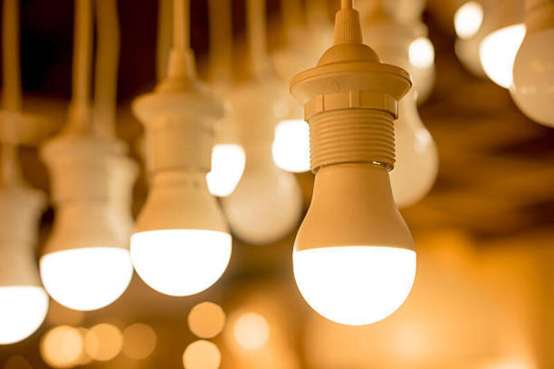 beberapa lampu led latar belakang teknologi ilmu cahaya biru - lampu bohlam led potret stok, foto, &amp; gambar bebas royalti