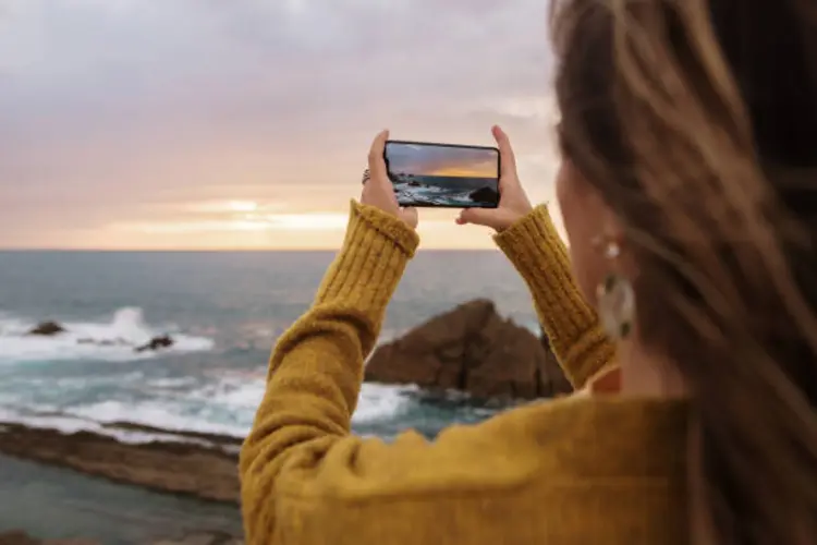 Hobi Foto Pakai HP? Simak Tips Berikut Ini Agar Hasil Fotomu Lebih Maksimal