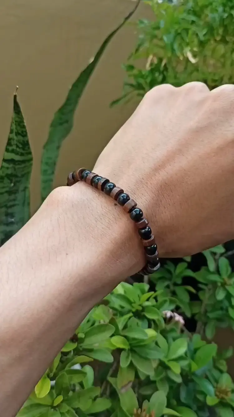 Gelang Pria Wanita Model Tasbih Kombinasi Bahan Kayu Simpel