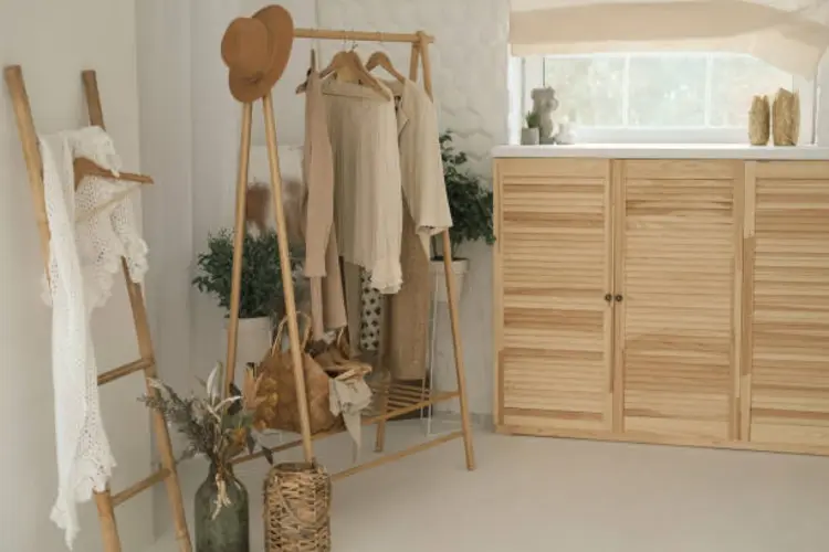 Inspirasi Menata Rumah dengan Stand Hanger Multifungsi