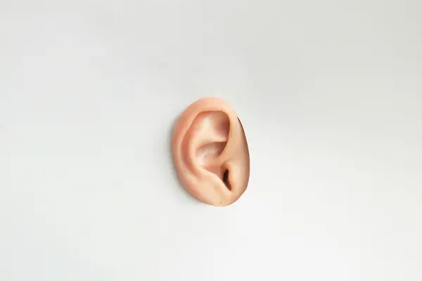 Awas Tinnitus! Kenali Batas Volume & Durasi Pakai Headphone Yang Pas