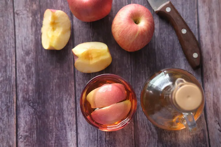 Kenapa Banyak Orang Minum Cuka Apel? Ini 5 Manfaatnya yang Luar Biasa