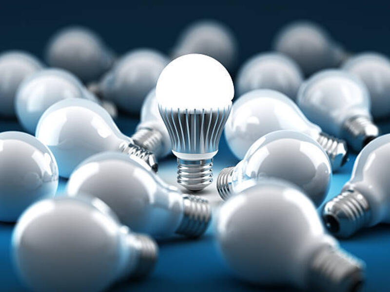 teknologi led - lampu bohlam led potret stok, foto, &amp; gambar bebas royalti