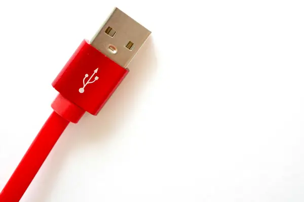 Mitos atau Fakta USB Kabel Pipih Lebih Unggul dari Kabel Biasa, Jawabannya Bikin Kamu Kaget