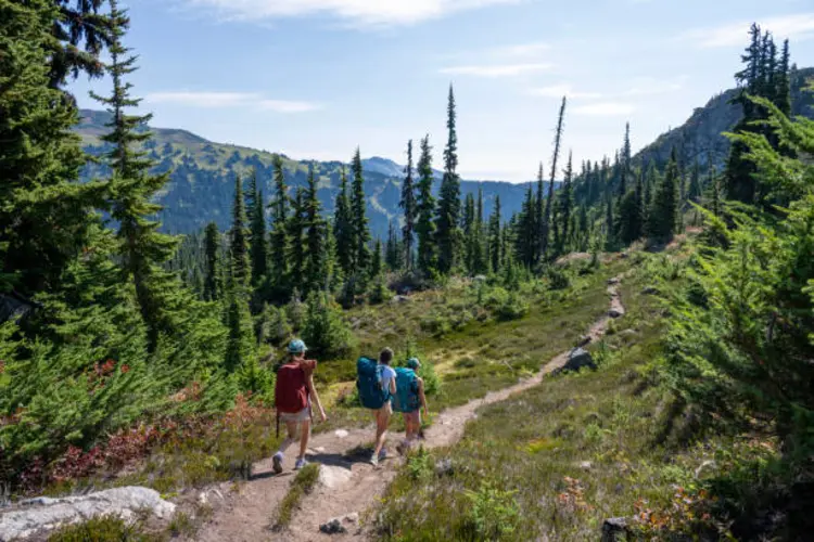 7 Kesalahan Umum Saat Hiking yang Sering Dilakukan Pemula