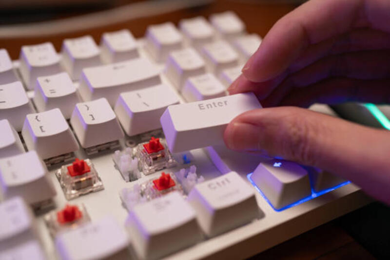 membuat keyboard mekanis khusus - keyboard switch potret stok, foto, & gambar bebas royalti