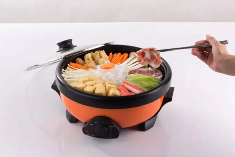 Sering Diabaikan, Ternyata Begini Cara Menggunakan Panci Listrik yang Benar!