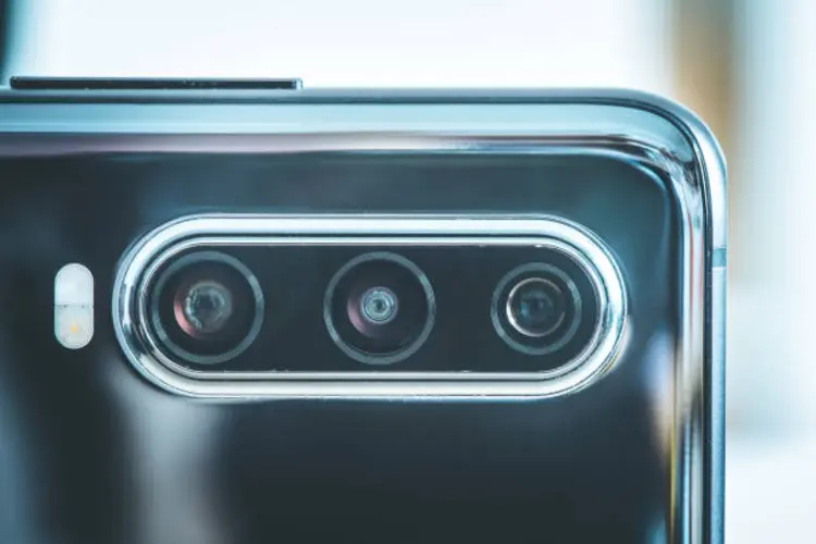 Cara Memilih Pelindung Kamera HP yang Tepat dan Aman