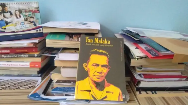 Bingung Cari Rekomendasi Buku Filsafat? Madilog dari Tan Malaka Jawabannya!