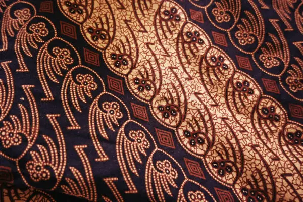 Batik Cocoknya Dipakai di 4 Acara Ini, Jangan Sampai Salah Kostum