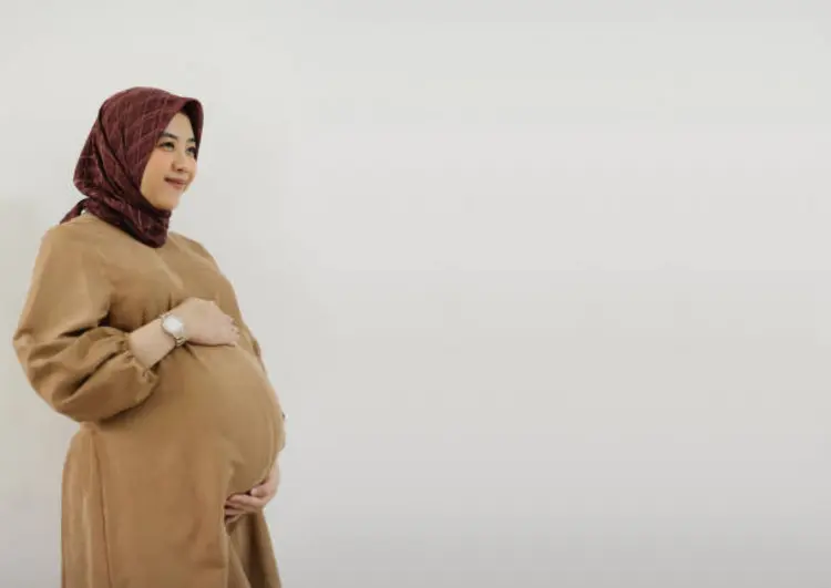 Punya Banyak Aktivitas? Begini Tips Memilih Dress Bumil yang Tidak Bikin Gerah