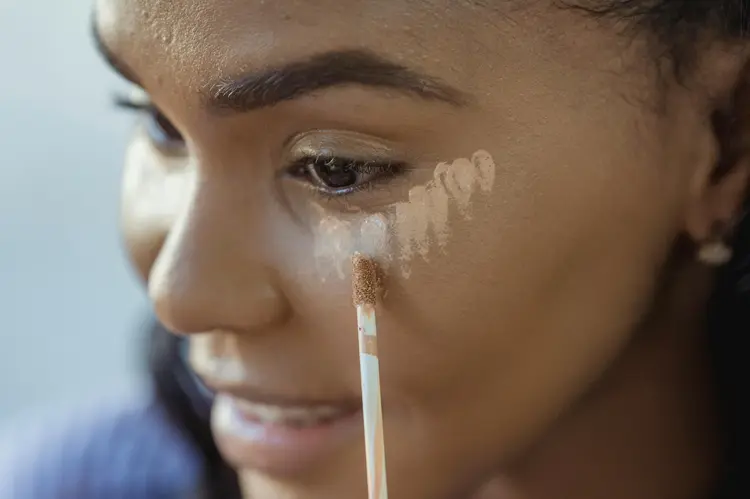 Rahasia Concealer Flawless! Cara Pakai Anti Crack untuk Pemula