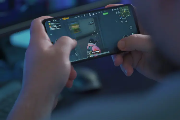 Gak Nyangka! HP 900 Ribuan Bisa Sekeren Ini, Main Game & Foto Oke!