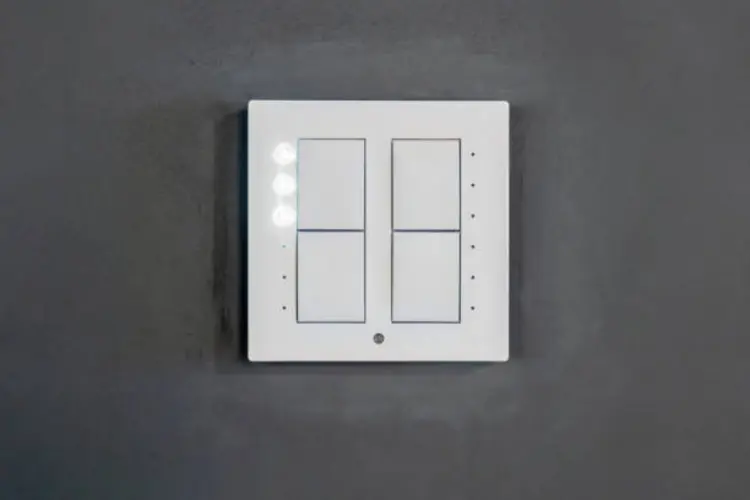 Apa Itu Smart Wall Switch? Kenali Teknologi Sakelar Pintar untuk Rumah Lebih Modern!