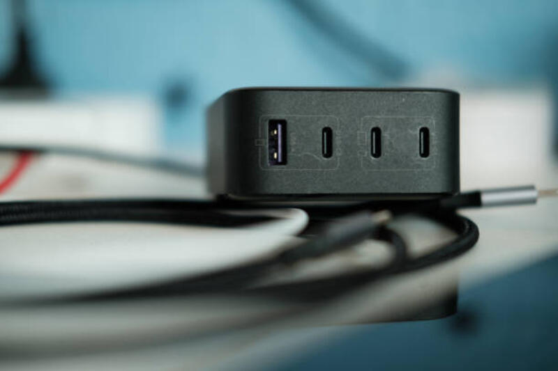multi-port-charger.jpg (612×408)