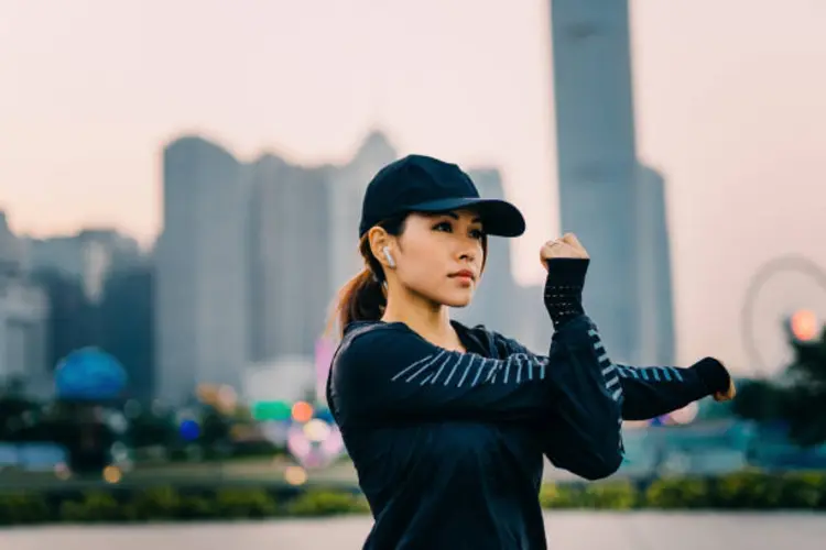 Rambut Berantakan Saat Lari atau Gym? Ini Solusi Praktis Biar Tetap Rapi dan Stylish