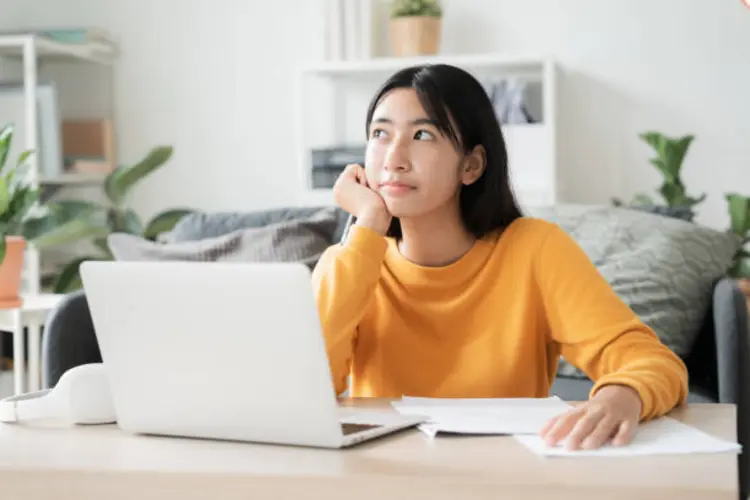 Apakah Laptop Intel Celeron Masih Layak Dibeli? Ini 5 Keunggulannya untuk Penggunaan Ringan!