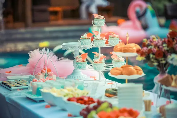 Manis Menggoda Tanpa Kalori! 4 Rekomendasi Parfum Mykonos Beraroma Dessert yang Bikin Nagih