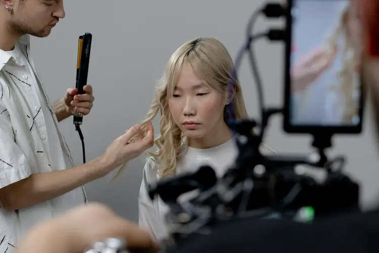 Rambut Tipis Wajib Tahu! Plat Catokan Mana yang Paling Aman Digunakan?