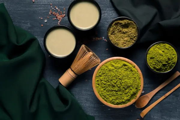 Perbedaan Matcha dan Hojicha, Mana yang Lebih Cocok untuk Kamu?