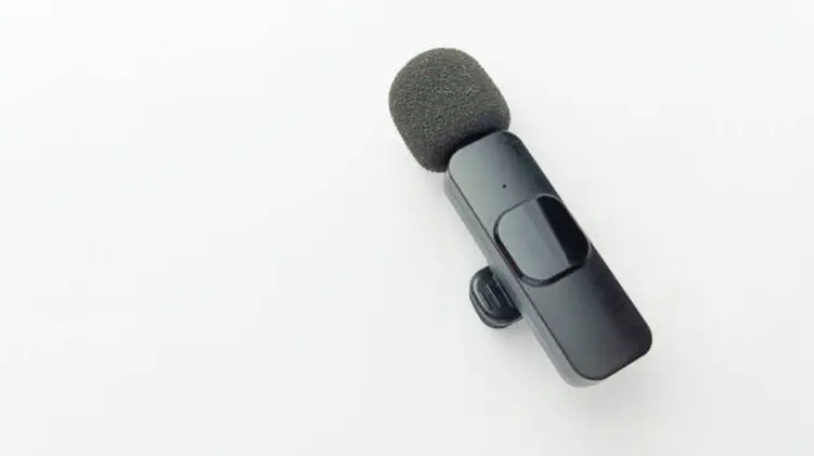 Bukan Sulap, Bukan Sihir! Mic Wireless Clip-On Ini Ubah Kualitas Kontenmu Seketika