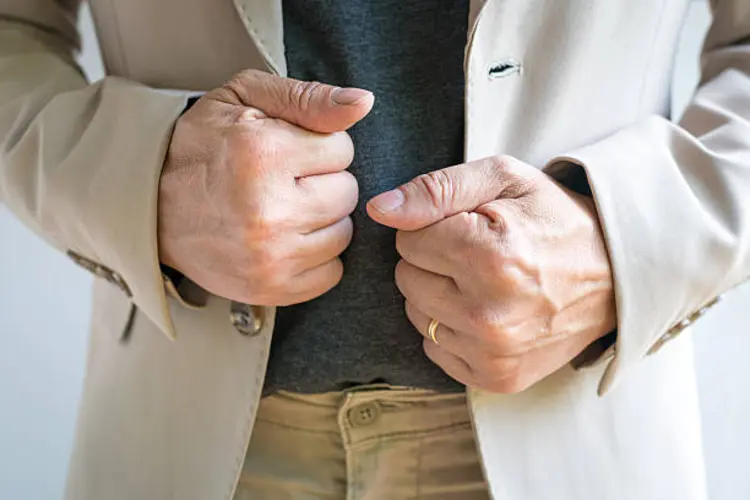 Biar Tetap Keren dan Rapi! Ini Dia Tips Merawat Pakaian Formal agar Selalu Siap Dipakai