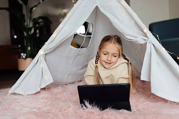 Apakah Tablet Edukasi Bagus untuk Anak? Ini Penjelasannya