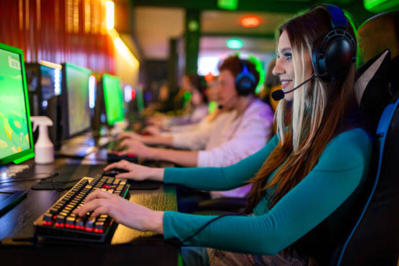 gamer-wanita-cantik.jpg (612×408)