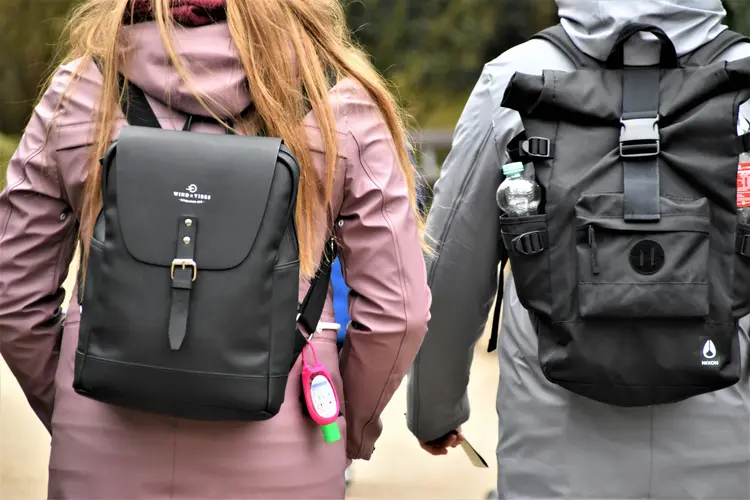 Ransel Wanita vs Pria: Bedanya Apa Sih? Pilih yang Mana Biar Gak Salah Beli?