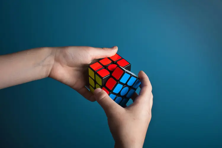 Manfaat Rubik’s Cube 3x3 untuk Anak Hingga Dewasa