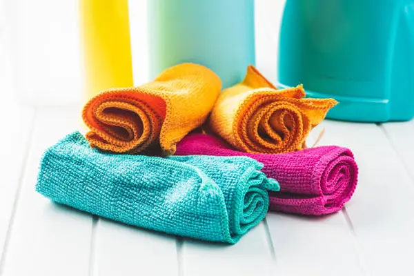 5 Keunggulan Lap Microfiber dibanding Kain Lap Biasa