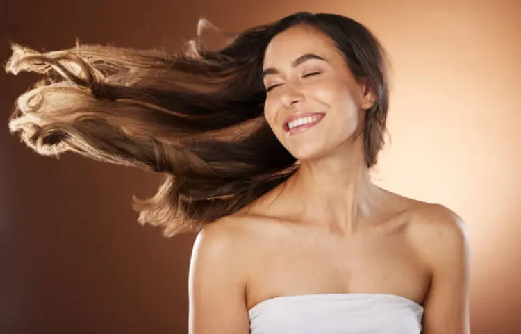 5 Tips Merawat Rambut Kusam Supaya Lebih Berkilau Alami