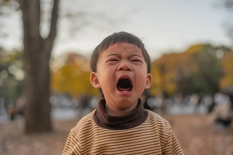 Anak Rewel Karena Kepanasan di Luar Rumah? Yuk, Tenangkan dengan Cara Simpel Ini!