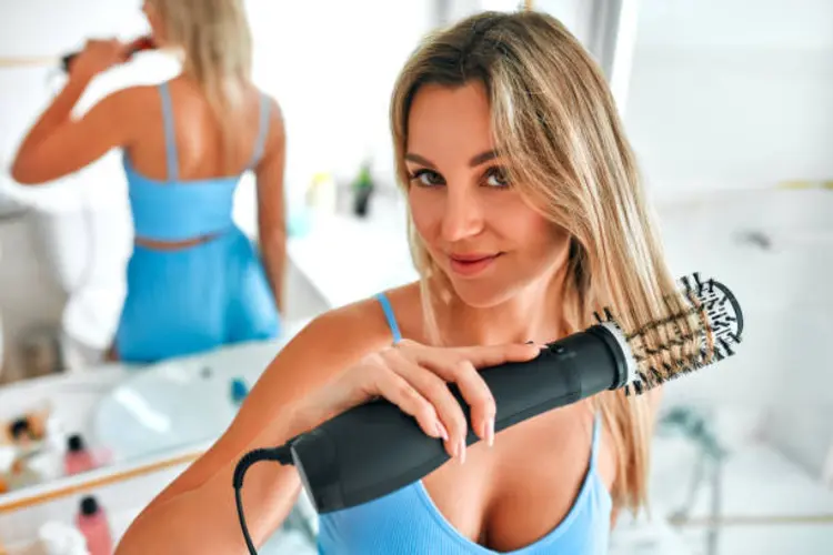 5 Alasan Hair Dryer Sisir Wajib Dimiliki Buat Kamu yang Suka Styling Cepat