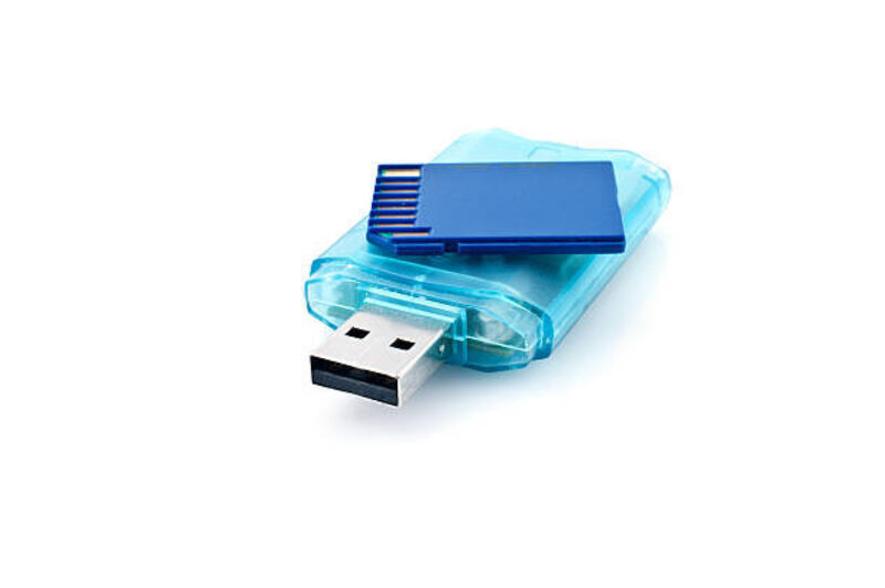 pembaca kartu dan bagan memori - memory card reader potret stok, foto, & gambar bebas royalti