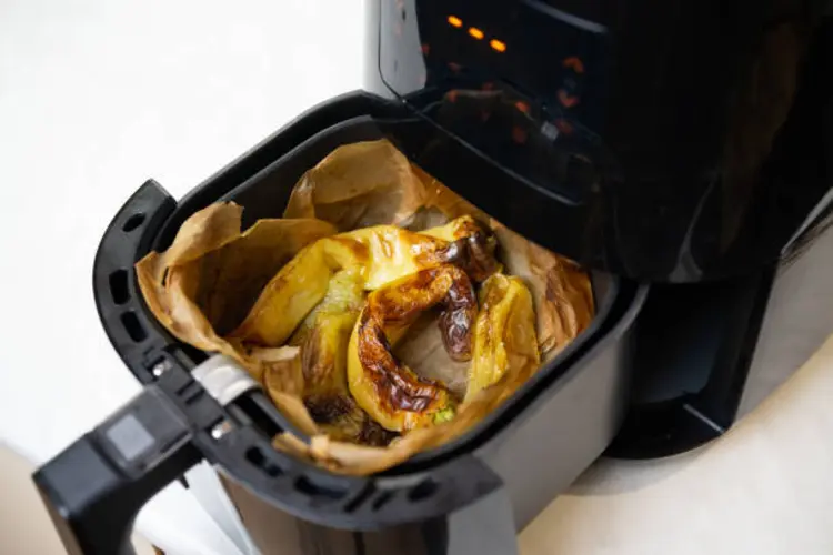 Jangan Sampai Gosong! Ikuti Tips Mengatur Posisi Makanan di Air Fryer Agar Matang Merata