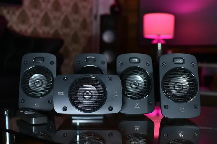 Beli Speaker Multimedia? Ini 5 Hal Wajib yang Harus Kamu Tahu