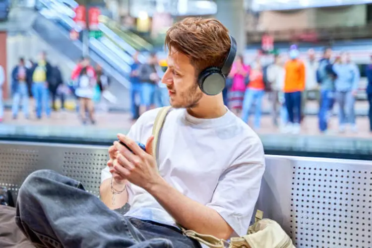 5 Tips Memilih Headset Nyaman untuk Musik, Kerja, dan Gaming