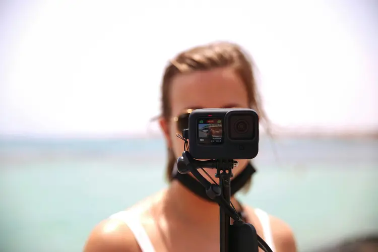 Pilih Mahal atau Murah? Perbandingan Jitu GoPro vs. Brica B-Pro 5 untuk Petualanganmu