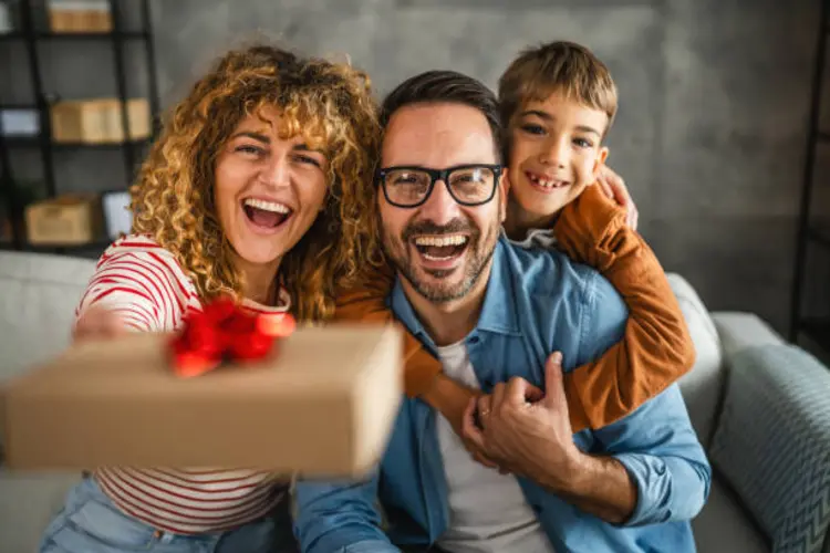 Ide Hadiah Tahun Baru Seru untuk Anak Laki, Pasti Langsung Happy!