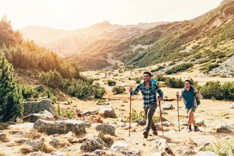 Ini Perbedaan Trekking dan Hiking, Kamu Sudah Tahu? 