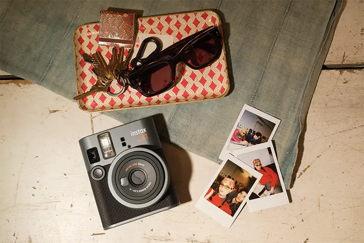Jangan Beli Kamera Ini Sebelum Baca Ulasannya! Kenapa Instax Mini 41 Wajib Kamu Punya?