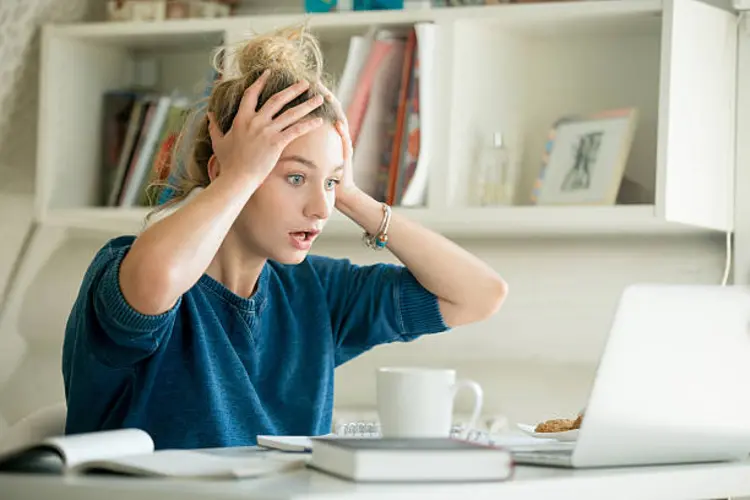Laptop Rusak di Tengah Deadline? Ini Tips Darurat yang Bisa Dilakukan!