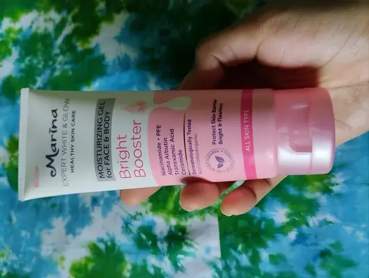 Review Marina Moisturizing Gel Bright Booster: Solusi Kulit Cerah Tanpa Rasa Lengket