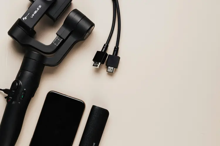 HP Berbeda Tapi Chargernya Sama, Kok Bisa? Satu Benda Ini Buat Hidup Kamu Makin Simpel